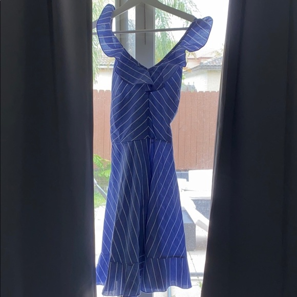 Summer dress - Picture 2 of 5